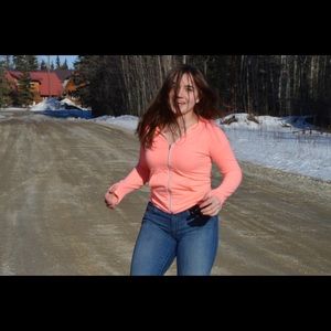 Meet your Posher, Alyssa